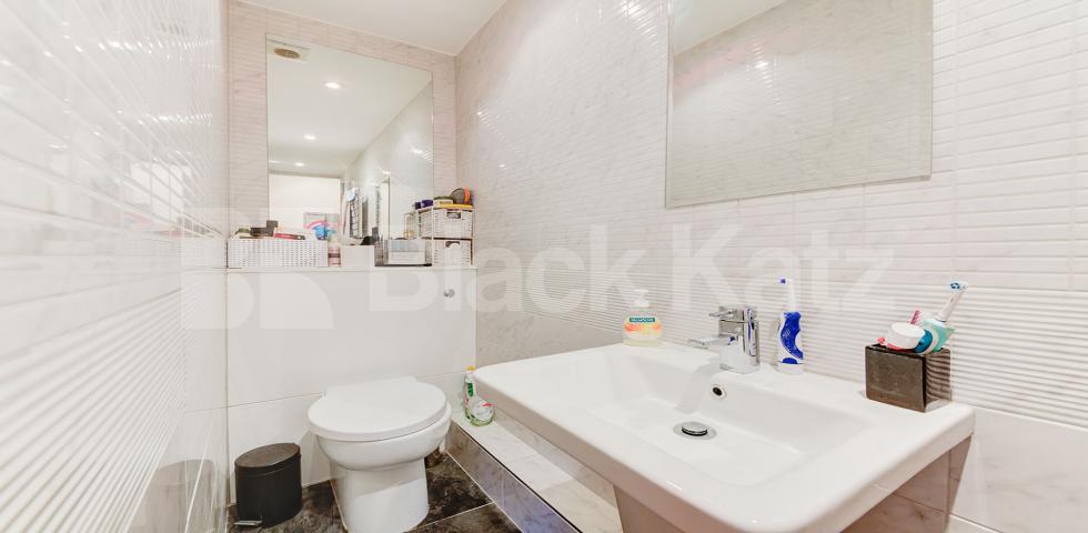 			3 Bedroom, 1 bath, 1 reception Apartment			 Weltje Road, , Hammersmith